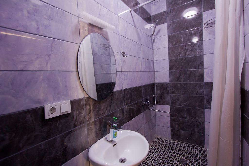 Center Hotel Bishkek Exterior photo
