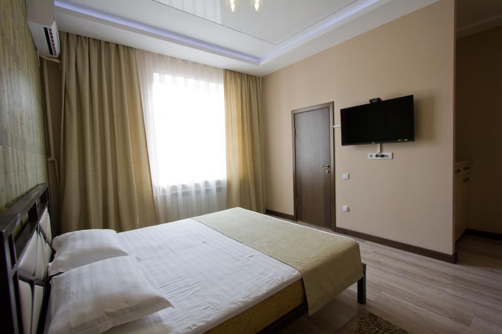 Center Hotel Bishkek Exterior photo